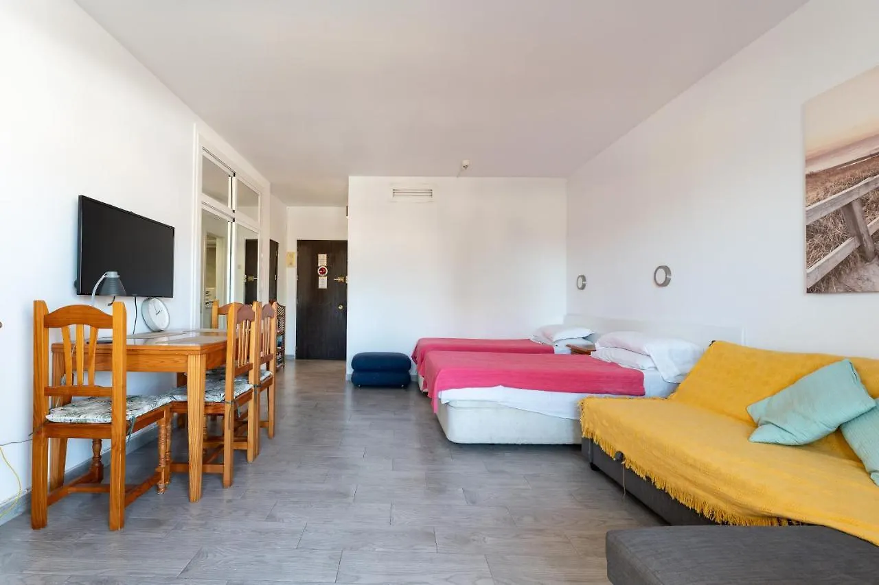 Pyr Studio Apartment Fuengirola 0*,  Spain