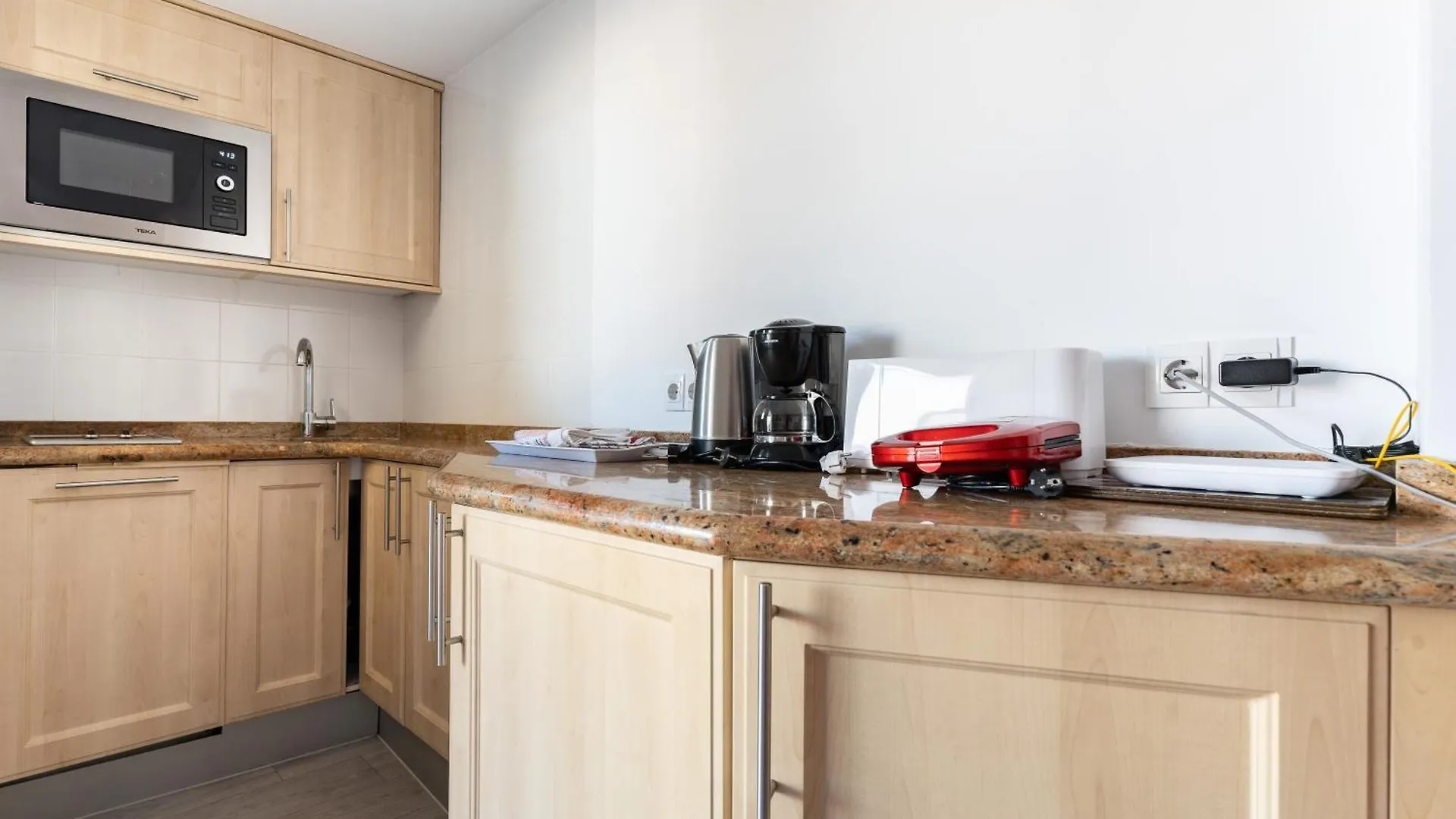 Pyr Studio Apartment Fuengirola