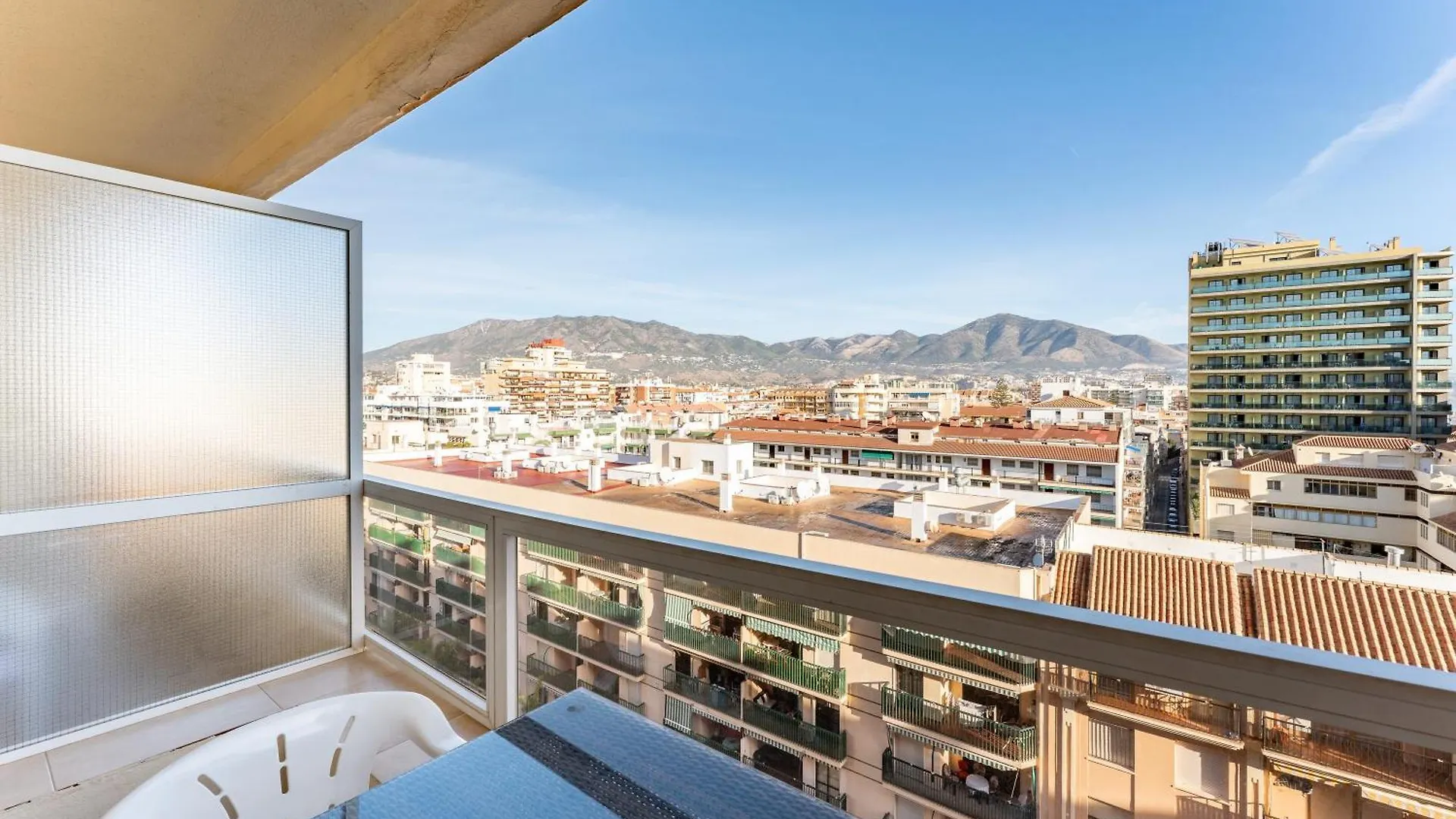 Pyr Studio Apartment Fuengirola